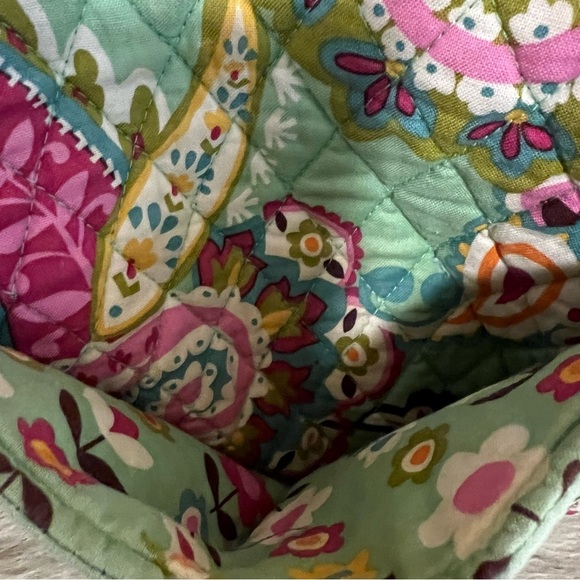 VERA BRADLEY Tutti Frutti 2013 Snap Curvy Tote Tall Snap Green Pink Paisley - Picture 4 of 12